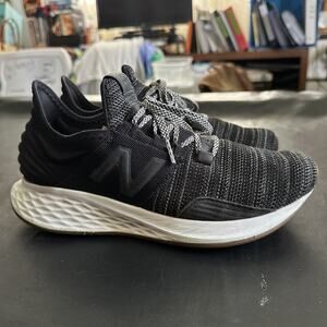 New Balance Women’s 10.5 Fresh Foam Roav WROAVKB Black Running Shoes Sneaker 900